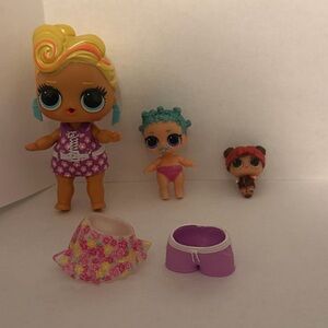 🎀5/$15 6piece toy lot LOL SURPRISE DOLLS WITH CLOTHES